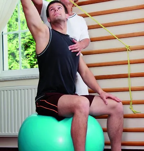 Bristol Отель 4*