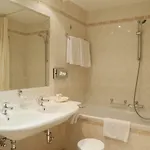 Hotel Bristol