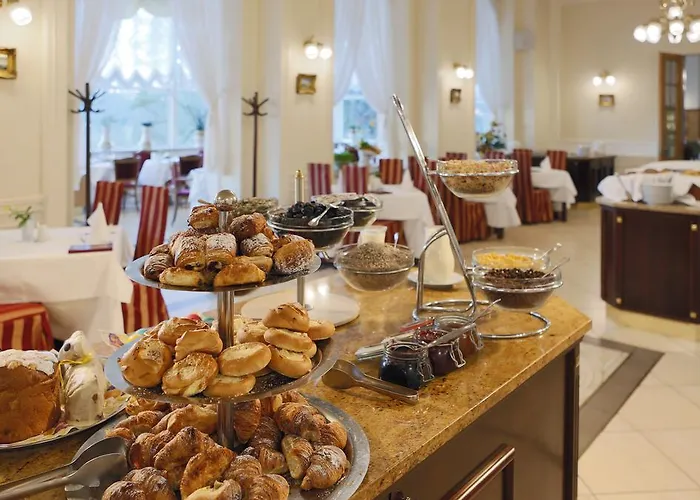 Отель Bristol 4*